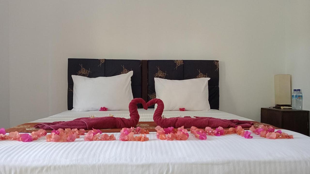 Ani Bungalows Gili Trawangan Exterior photo